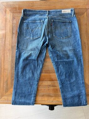 Levi's Women's Skinny Jeans in Faded Blue